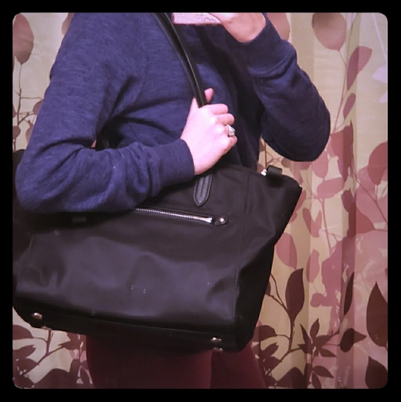 MICHEAL KORS CANVAS TOTE - Picture 1 of 6